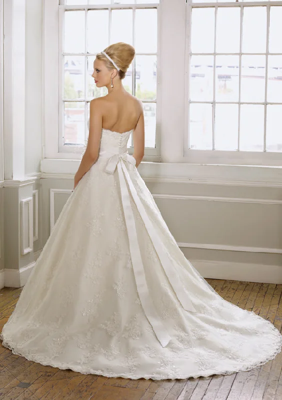 Can't Miss Mori Lee 1612
